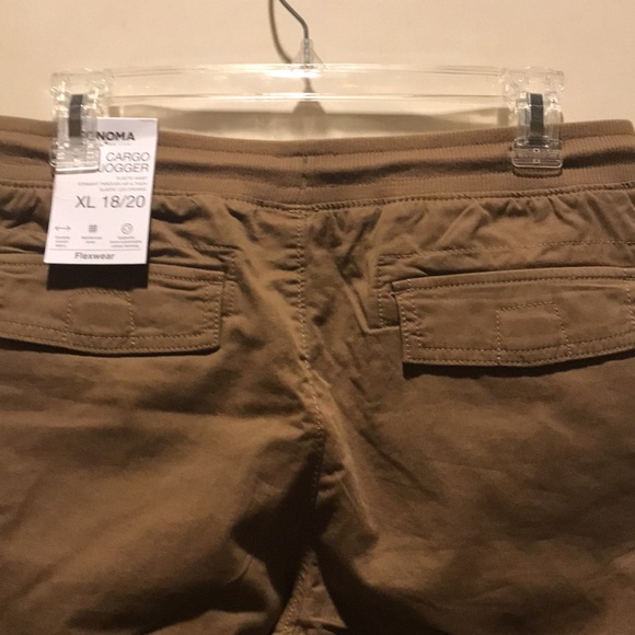 Boys Cargo Joggers - Picture 4 of 9
